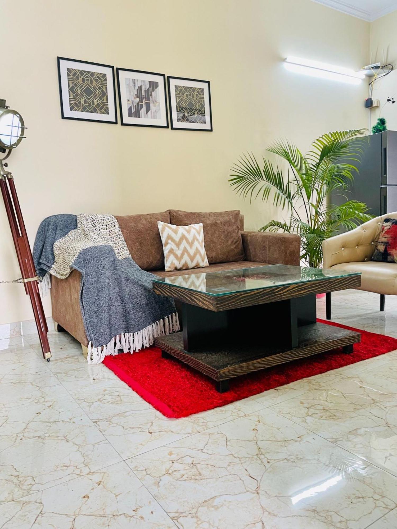 Olive Service Apartments - Golf Course Road غورغاون المظهر الخارجي الصورة