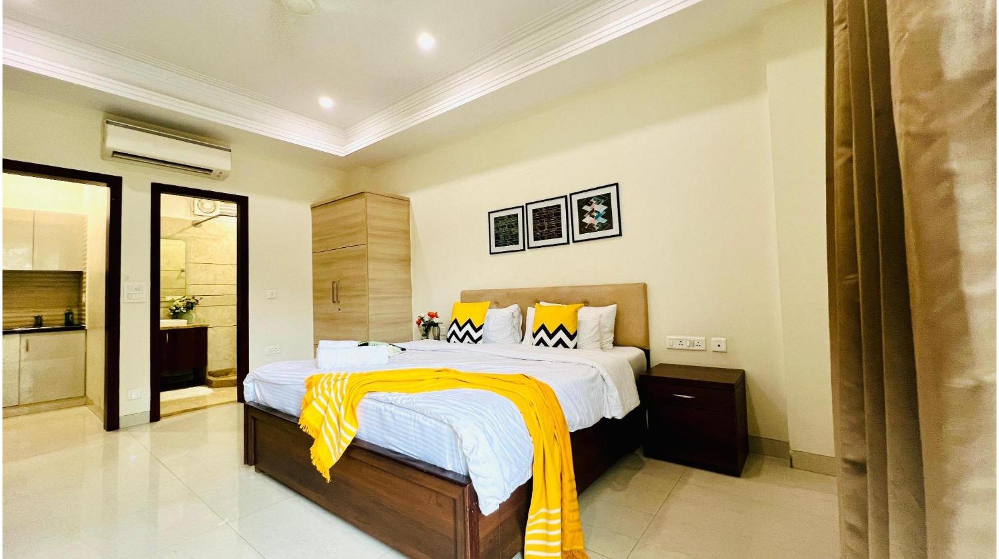 Olive Service Apartments - Golf Course Road غورغاون المظهر الخارجي الصورة