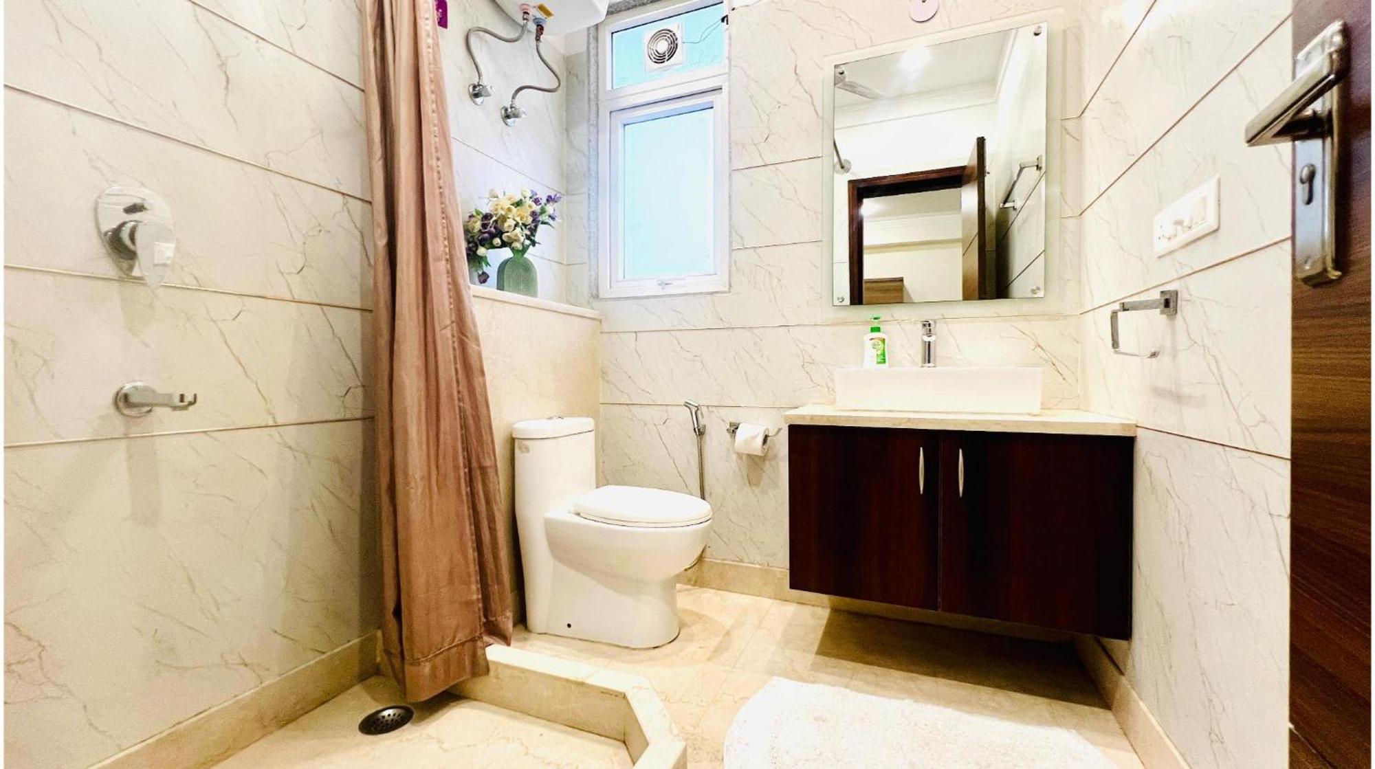 Olive Service Apartments - Golf Course Road غورغاون المظهر الخارجي الصورة