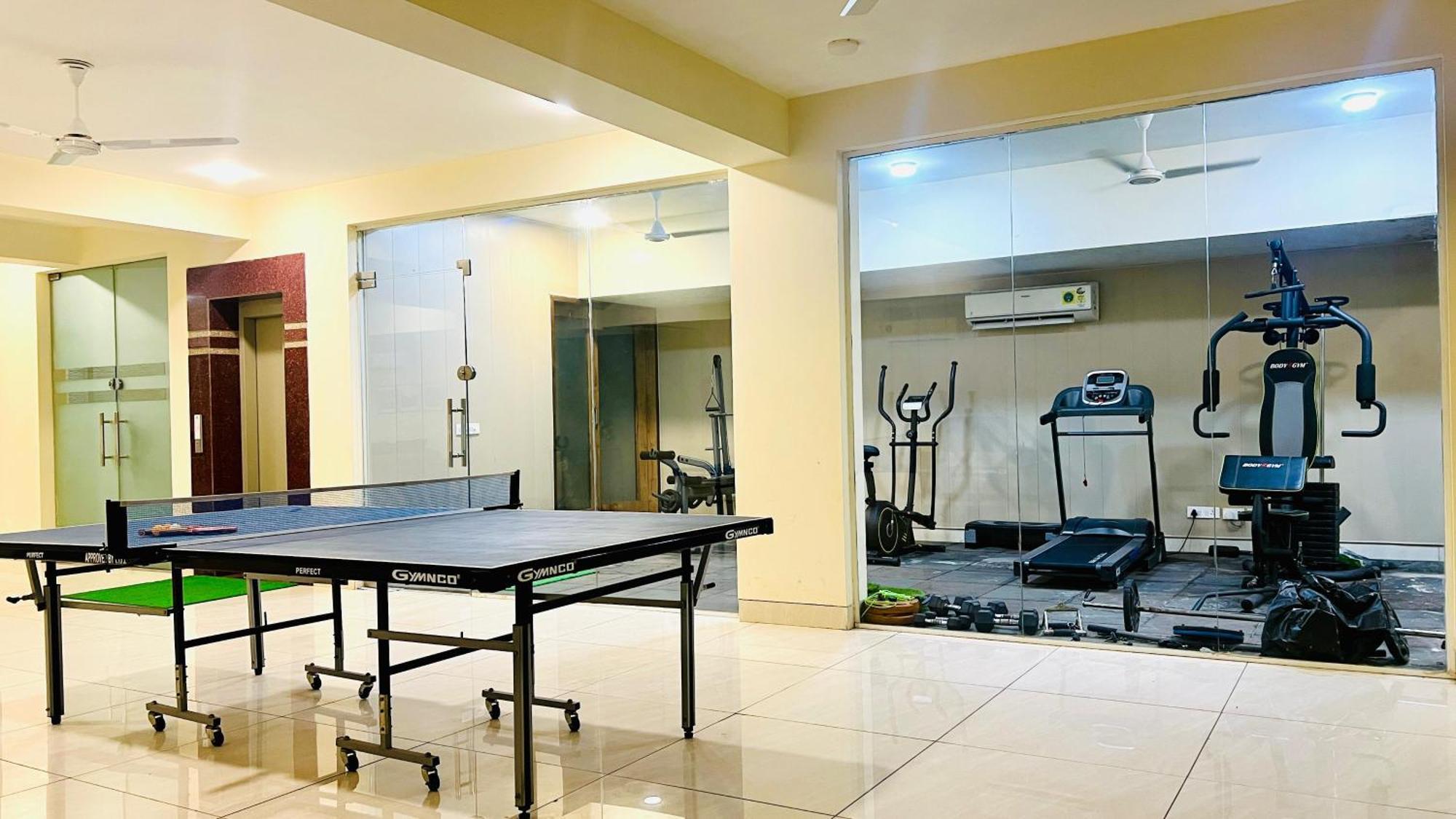 Olive Service Apartments - Golf Course Road غورغاون المظهر الخارجي الصورة